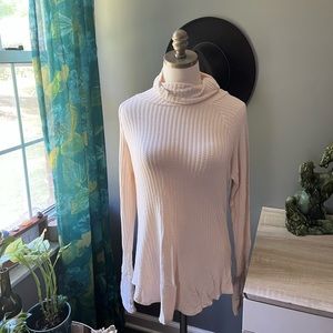 Chaser Cream Cowl Neck Lightweight Sweater Size Medium